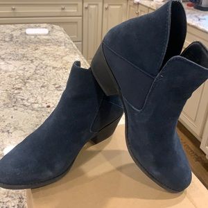 Me Too Joey Boot US Size 8